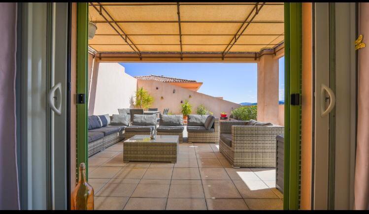 Chez Pasqua ! Appartement Spacieux Avec Terrasse 2 Chambres 6 Couchages En Rooftop LʼÎle-Rousse Extérieur photo